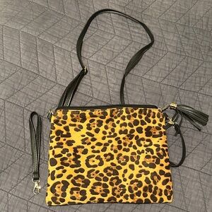 Chic Leopard Print Crossbody Bag with Black Strap